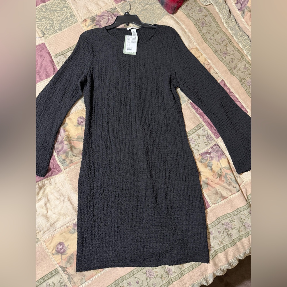 H&M Black Textured Long Sleeve Dress